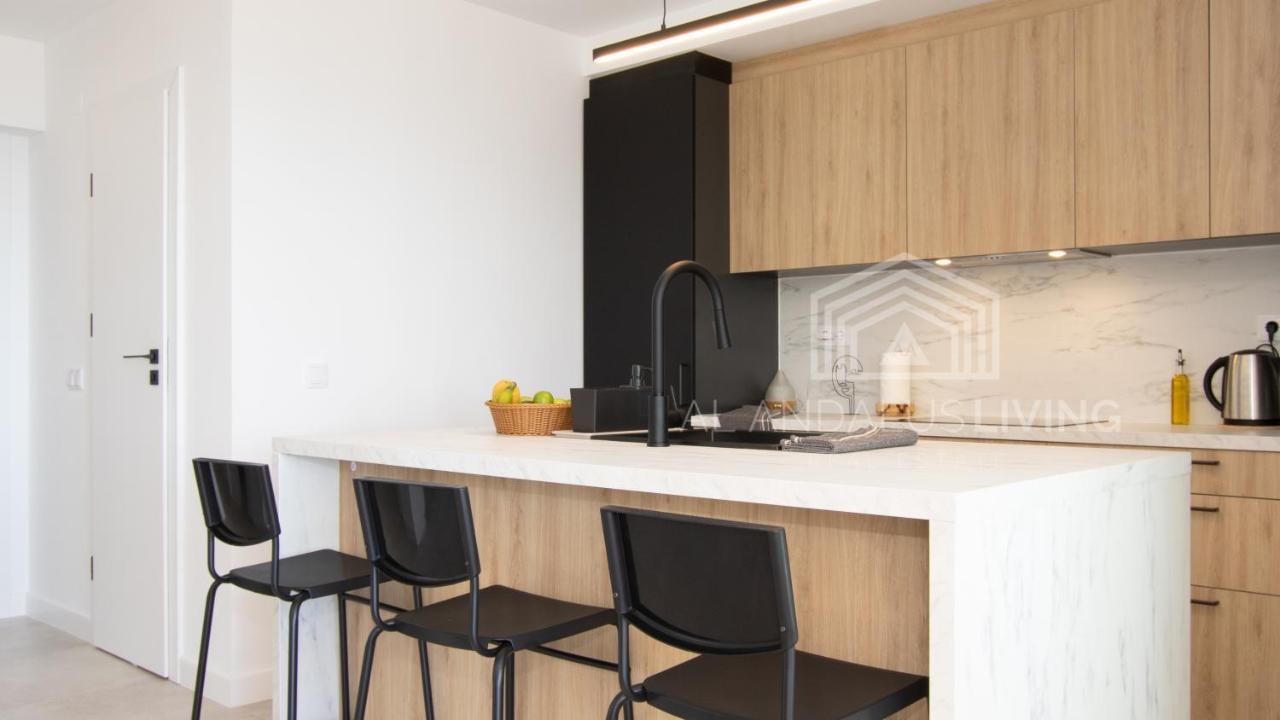 Panoramic Sea Views And Direct Access To The Beach From The Community In Torrenueva Apartment มาลากา ภายนอก รูปภาพ