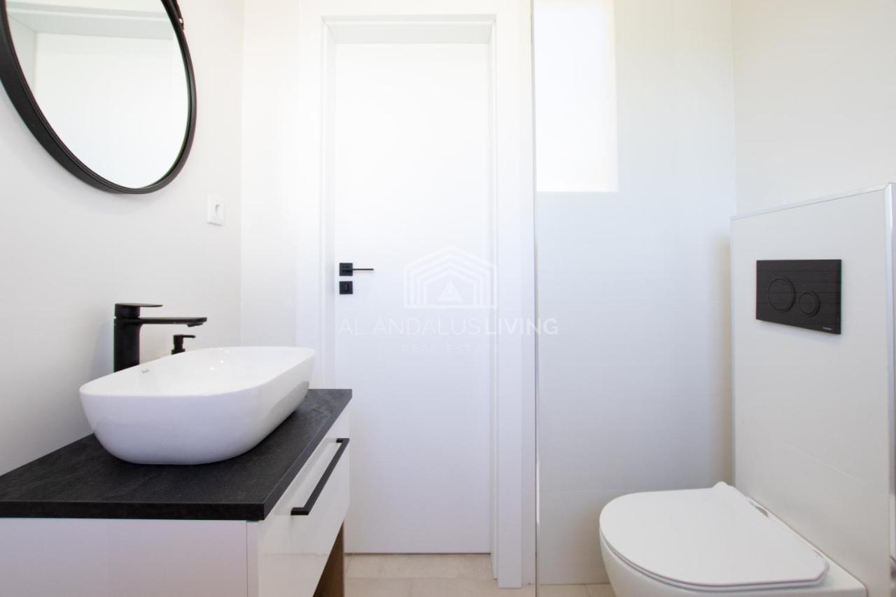 Panoramic Sea Views And Direct Access To The Beach From The Community In Torrenueva Apartment มาลากา ภายนอก รูปภาพ