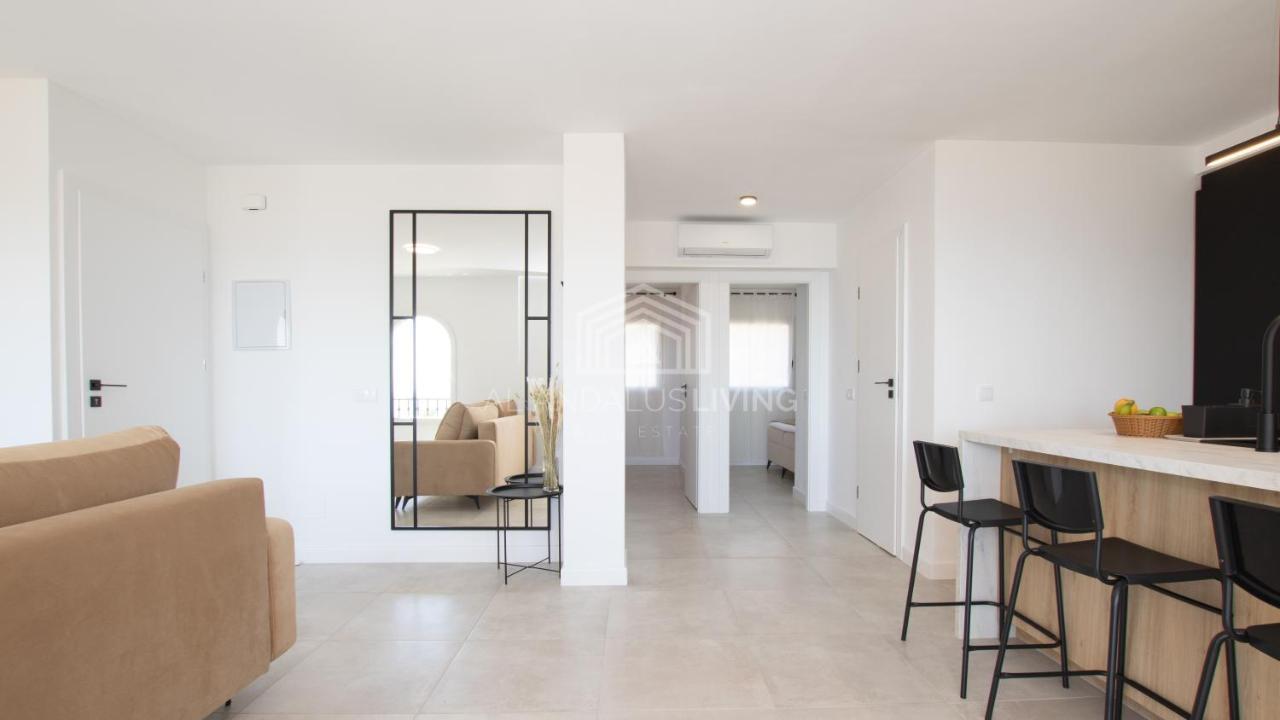 Panoramic Sea Views And Direct Access To The Beach From The Community In Torrenueva Apartment มาลากา ภายนอก รูปภาพ