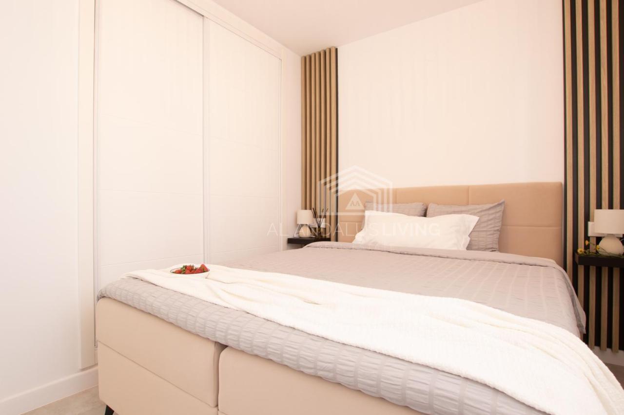 Panoramic Sea Views And Direct Access To The Beach From The Community In Torrenueva Apartment มาลากา ภายนอก รูปภาพ