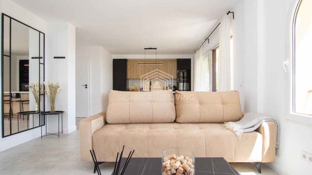 Panoramic Sea Views And Direct Access To The Beach From The Community In Torrenueva Apartment มาลากา ภายนอก รูปภาพ