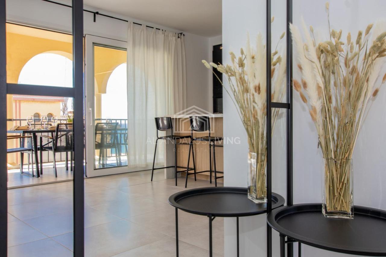 Panoramic Sea Views And Direct Access To The Beach From The Community In Torrenueva Apartment มาลากา ภายนอก รูปภาพ